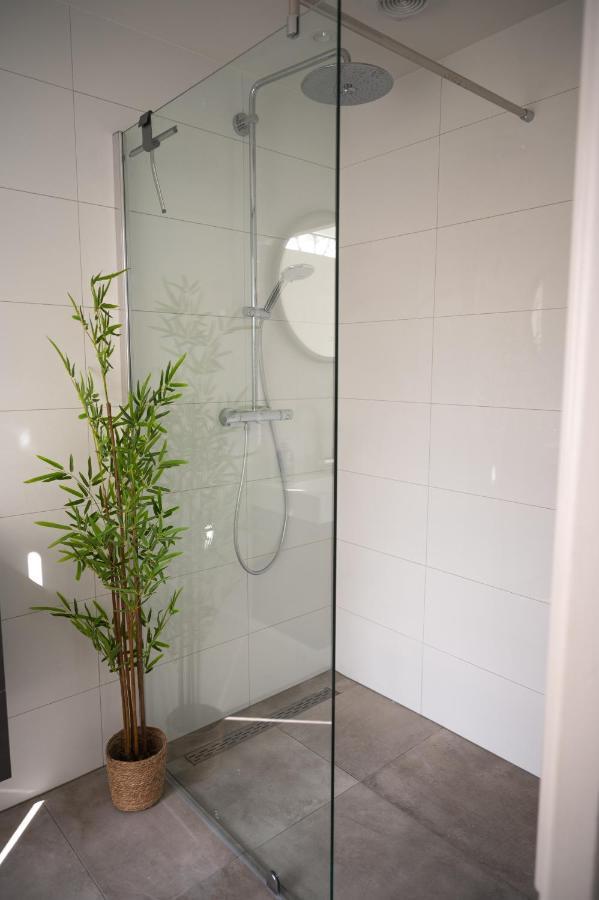 Beach House Makai - Family House With Finnish Sauna, 2 Bathrooms And Only Minutes From The Beach De Koog  Exteriör bild